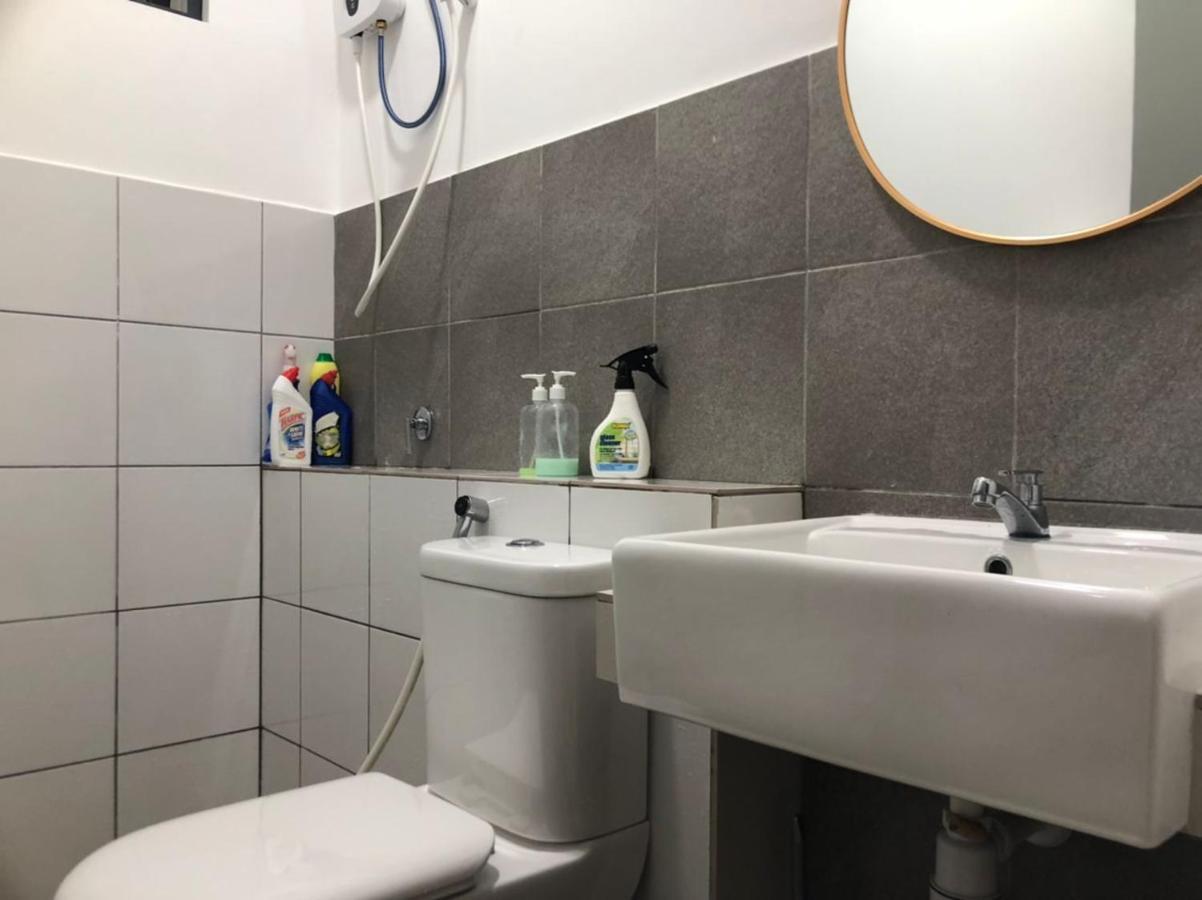 Sandakan Homestay Sea-Forest View Apartment 2R2B 海森雙景公寓 Exterior foto